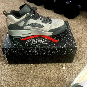 selling jordan spizikes